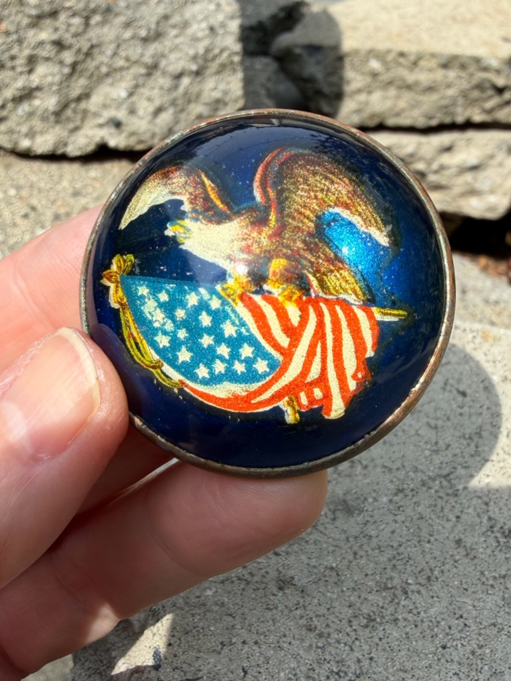 Rare, vintage Round Eagle Pin with American Flag